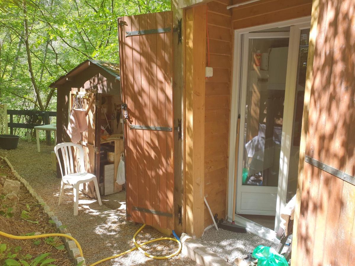 Chalet Type Studio De Charme Avec Jacuzzi Vendégház Touet-de-l'Escarene Kültér fotó
