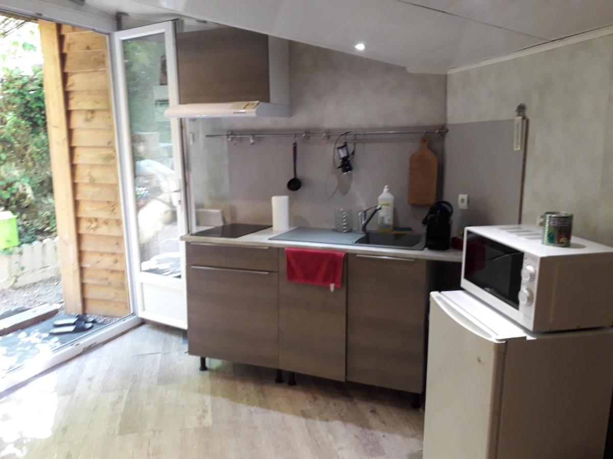 Chalet Type Studio De Charme Avec Jacuzzi Vendégház Touet-de-l'Escarene Kültér fotó